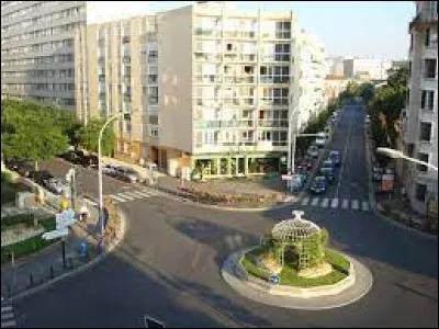 Nous terminons notre balade en Île-de-France, à Vanves. Ville de l'arrondissement de Boulogne-Billancourt, elle se situe dans le département ...