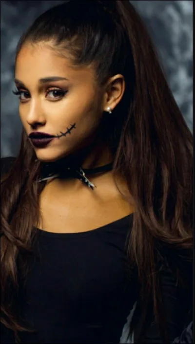 En quelle année a-t-elle mis ce déguisement ?