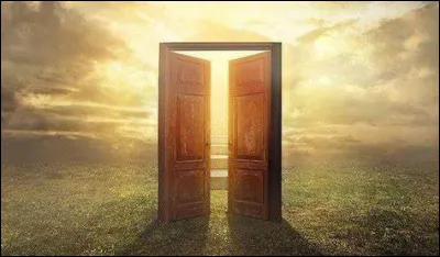 Arrives-tu à ouvrir les portes par la pensée ?