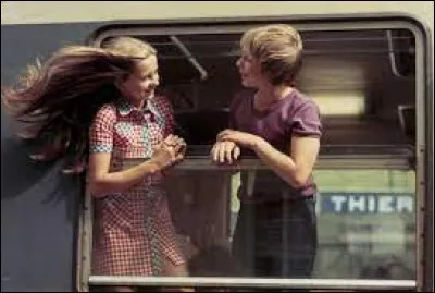 Le film se déroule à Thiers en 1976 et montre la vie des élèves d'un établissement scolaire pour garçons. Un nouvel élève, Julien Leclou, arrive en cours d'année. Patrick tente d'aider Julien, vainement. Quel est le titre de ce film de François Truffaut ?