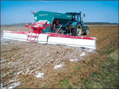 Comment s'appelle l'acte de dépôt de chaux (carbonate de calcium) sur la terre pour l'amender ?