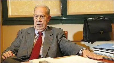 Cet homme n'a pas t ... .