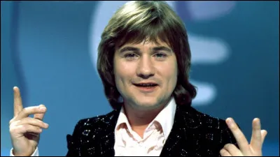 Jérôme... Comment être et voir l'été. Mais il n'avait pas un prénom, ce jeune homme ? Si, ...