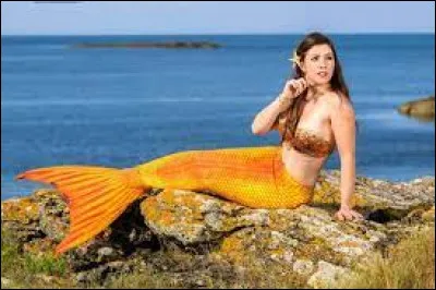 Qui a écrit la nouvelle "La Sirène" ?