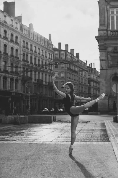 Qui chante "Let's dance" ?