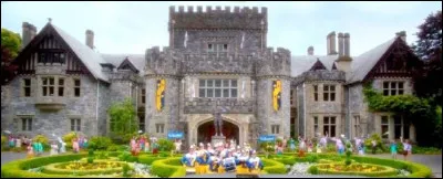 Finalement tes parents ont choisi pour toi et tu vas à Auradon avec ta mère.