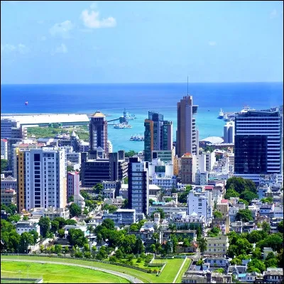 Sur quelle &icirc;le de l�archipel des Mascareignes se trouve la ville de Port-Louis ?