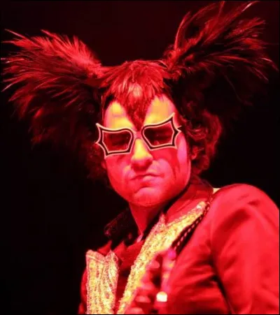 Ce génial psychologue a inventé ... ! Après, il n'avait plus d'idées pour son nom, alors il a choisi une lettre, une seule, et se l'est mise en tête !