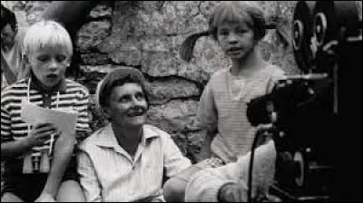 Quel auteur a écrit l'uvre suivante : "La Ferme africaine" ?