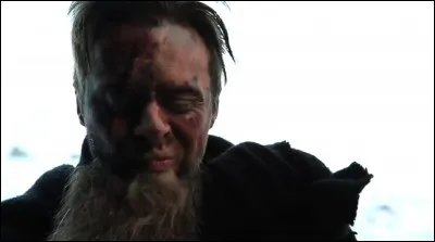 Complétez : 
"Eitt sinn átti fljóð að..."