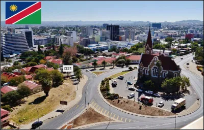 Quelle est cette ville capitale de la Namibie, centre politique, culturel, &eacute;conomique, financier et social du pays ?