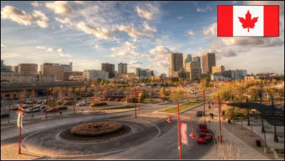 Quelle est cette vile canadienne, capitale de la province du Manitoba, son march&eacute; au grain est l'un des plus grands du monde ?