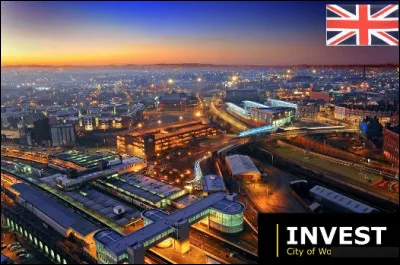 Quelle est cette ville anglaise du comt&eacute; des Midlands, sp&eacute;cialis&eacute;e dans l'ing&eacute;nierie et l'a&eacute;rospatiale ?