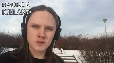 Complétez : 
"Lyftist glóðin..."