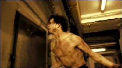 Complétez : 
"Der Blick zu meinem Spiegel..."