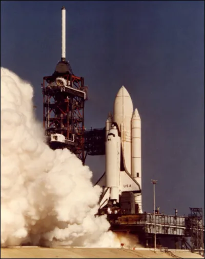 Vol inaugural, le 12 avril, de la navette spatiale Columbia / Björn Borg remporte son sixième titre à Roland-Garros : c'était en ...