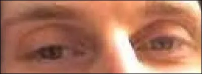 À quel humoriste appartiennent ces yeux ?