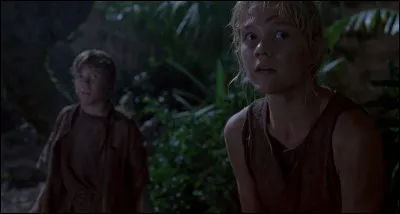 Comment les deux enfants, dans "Jurassic Park" (1), se prénomment-ils ?