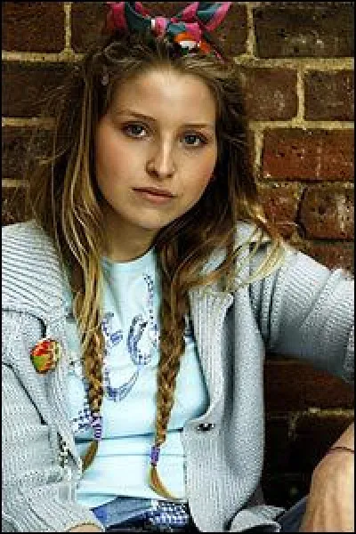 Comment s'appelle l'actrice qui a joué Miss Brown dans les derniers films ?