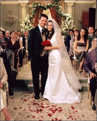 Avec qui se marie-t-elle dans la série ?