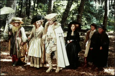 En juin 1791, lécrivain Restif de La Bretonne est le témoin du départ, depuis le Palais Royal, dun mystérieux carrosse. ; il se lance à sa poursuite en compagnie de Giacomo Casanova : qui réalise "La nuit de Varennes" ?