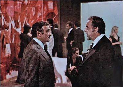 Dans "Cadavres exquis", l'inspecteur Amerigo Rogas (Lino Ventura) mène l'enquête après une série de meurtres touchant la magistrature italienne : c'est un film de ...