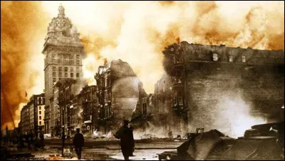 Le 18 avril 1906, quelle grande ville côtière de Californie est ravagée par un immense incendie faisant suite à un tremblement de terre ?