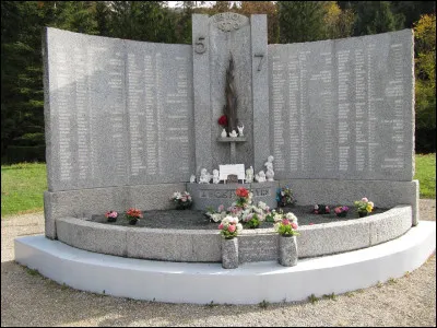 Dans quelle ville française l'incendie d'un dancing en septembre 1970 fit-il 146 morts ?