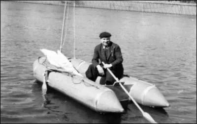 (1886-1959) Natif de Saint-Quentin-la-Motte aux Croix Bailly dans la Somme, il a été l'un des rares pilotes français à posséder les trois brevets d'aéronefs. Et en 1937, il donne suite à un prototype de bateau pneumatique capable de transporter des bombes . Quel est le nom de celui qui a inventé le Zodiac ?