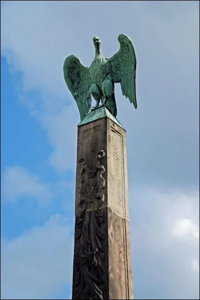 Quel animal est représenté sur le pont Charles supérieur à Nuremberg, en Allemagne ?