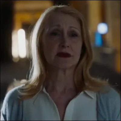 Comment s'appelle la directrice de WICKED ?