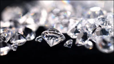 Quel hebdomadaire a sorti l'affaire des diamants de Bokassa en 1979 ?