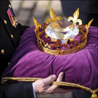 En quelle ann&eacute;e la reine Elizabeth II a-t-elle f&ecirc;t&eacute; son jubil&eacute; de diamant (60e ann&eacute;e de r&egrave;gne) ?