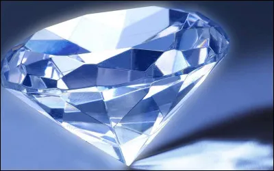 En combien de facettes un diamant est-il g&eacute;n&eacute;ralement taill&eacute;&nbsp; ?