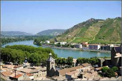 Quelle ville est la préfecture de la Drôme ?