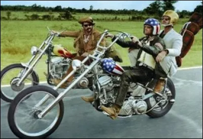 C'est un symbole d'une génération hippie avec ce road trip à moto. Quel est le titre de ce film américain sorti en 1969 ?