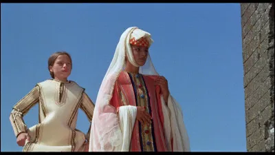 "Le Décaméron" est une adaptation de l'oeuvre écrite au XIVe siècle par Boccace, qui collecte, en dix jours , une centaine d'histoires que se racontent dix jeunes florentins ; les sketches qui composent le film se situent au Moyen Âge à Naples. Qui est le réalisateur ?