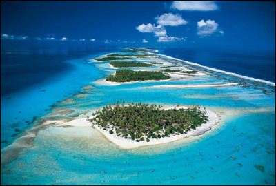 De quel pays dépend l'archipel des Tuamotu ?