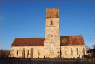 Nous terminons notre balade dans le Calvados, au pied de l'&eacute;glise de Sassy. Nous sommes dans l'ancienne r&eacute;gion ...