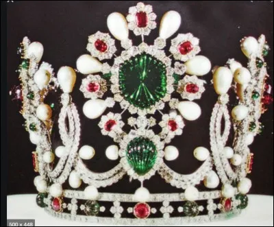 &Agrave; qui doit-on la fabrication de ce bijou ?