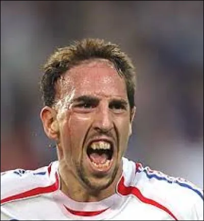 Question posée à Franck Ribéry : "Pourquoi vous n'avez jamais joué en Angleterre ?" : Quelle est la réponse de Franck ?