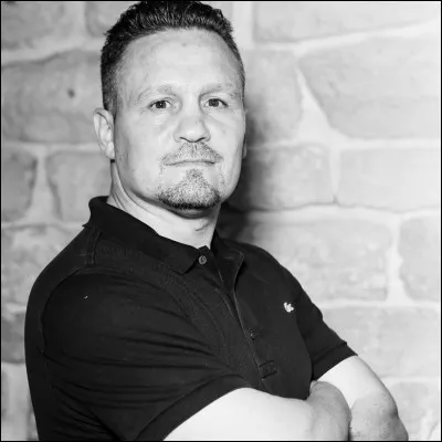 "Un policier de proximité est un policier qui tire à bout portant" : Qui a dit ça ?