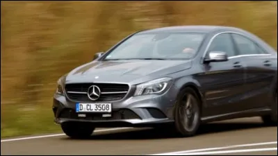 A partir de quelle saison le modèle de la Mercedes change à chaque nouveau duo ?