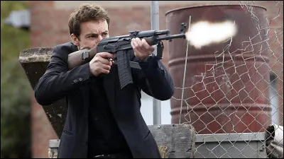 Lors du dernier épisode de la saison 23 "Retrouvailles", comment Chris et Semir sont-ils attirés par les transporteurs de drogue ?