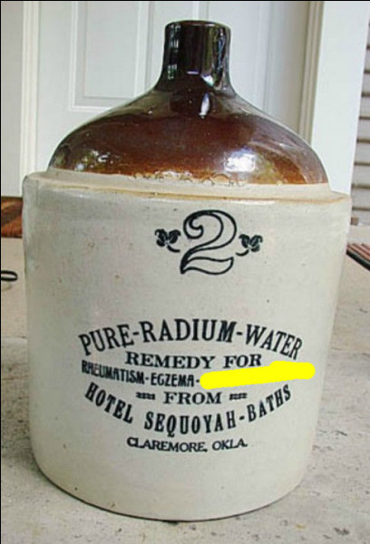 Pendant qu'aux États-Unis, dans l"Hôtel-Thermes Sequoyah" (à Claremore, Oklahoma), l'eau au radium vous...