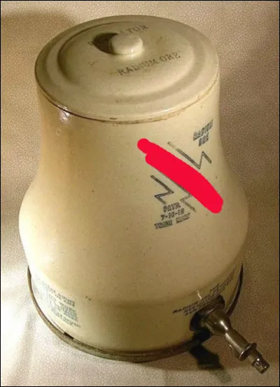 En Angleterre, c'est de l'eau irradiée en fontaine baptisée ...