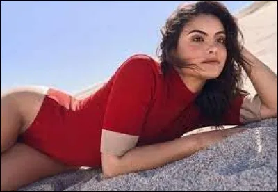 Quel accessoire Veronica aime-t-elle par-dessus tout ?