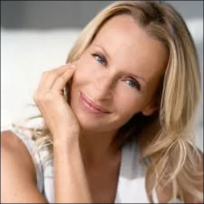 Quelle mannequin est la mère d'Ilona et Emma Smett ?