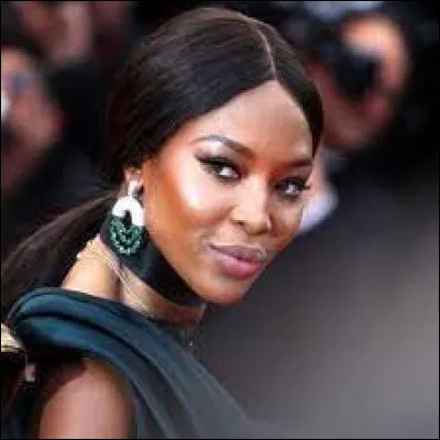 Dans quel clip de Michael Jackson peut-on voir la célèbre mannequin Naomi Campbell ?