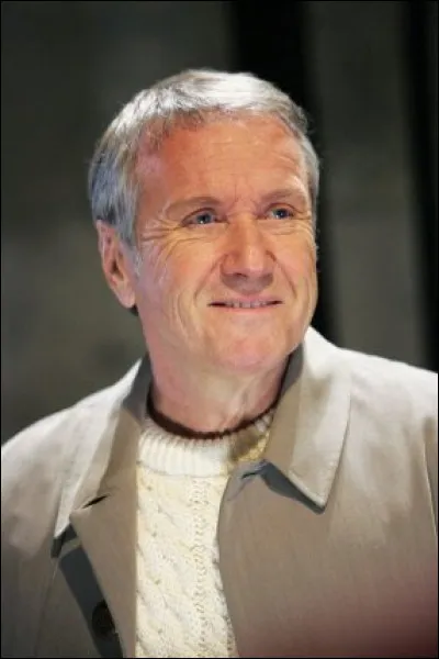 En 1965, il tient le rôle principal de la série "Belphégor ou le Fantôme du Louvre", de Claude Barma. Combien d'épisodes compte-elle ?